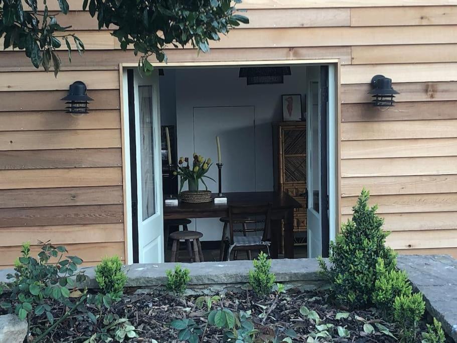 Stylish Cottage In The Pewsey Vale Marlborough Extérieur photo